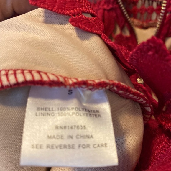 NWOT Romeo + Juliet Couture Lace Red Dress, Size S - Picture 8 of 8